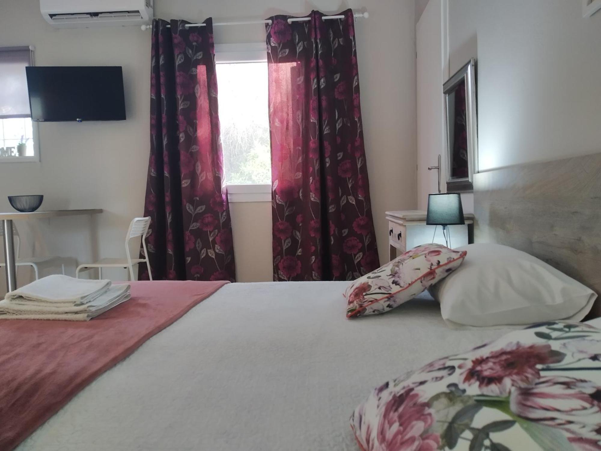 רודה Trousas Apartments מראה חיצוני תמונה