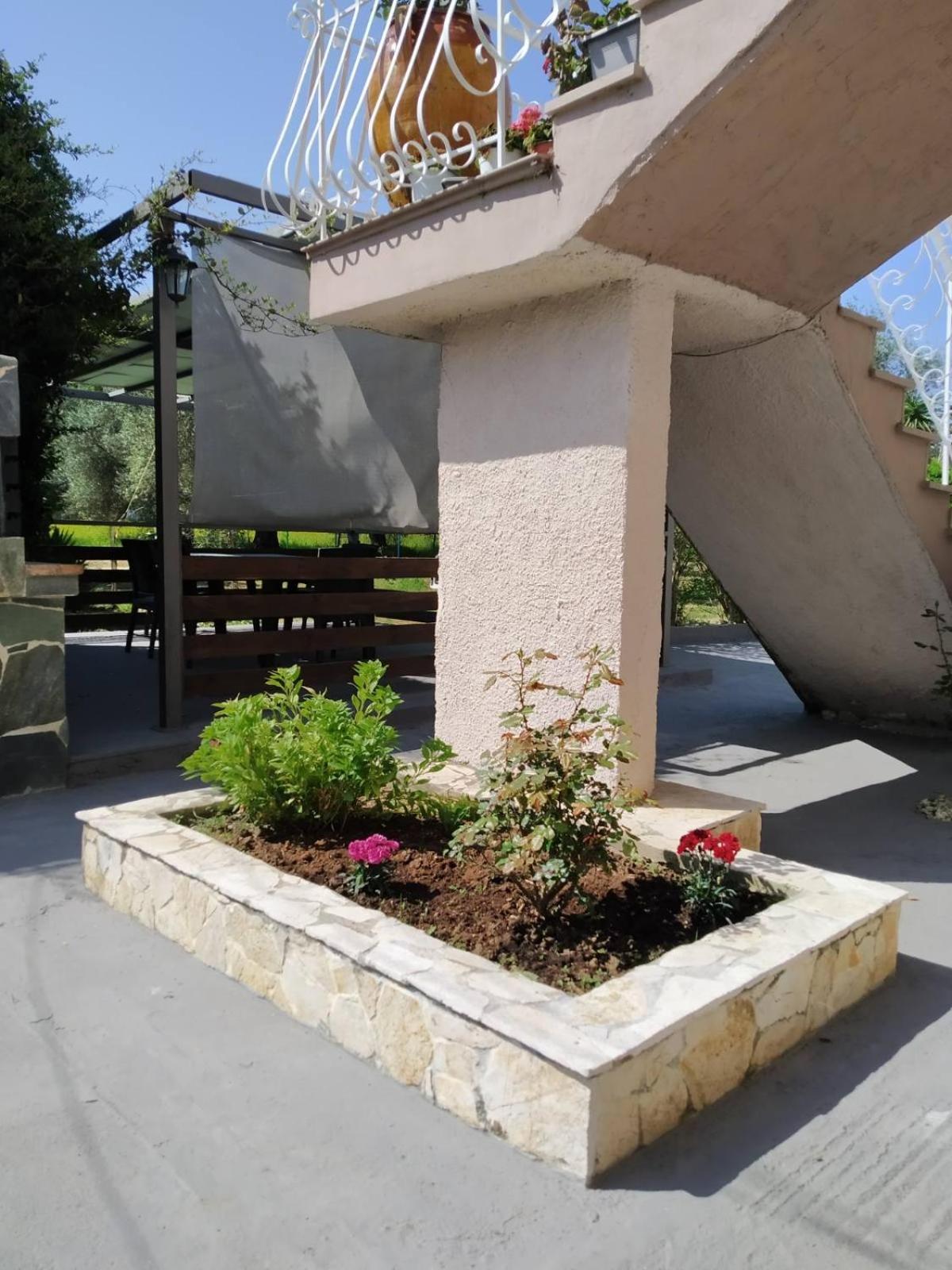 רודה Trousas Apartments מראה חיצוני תמונה