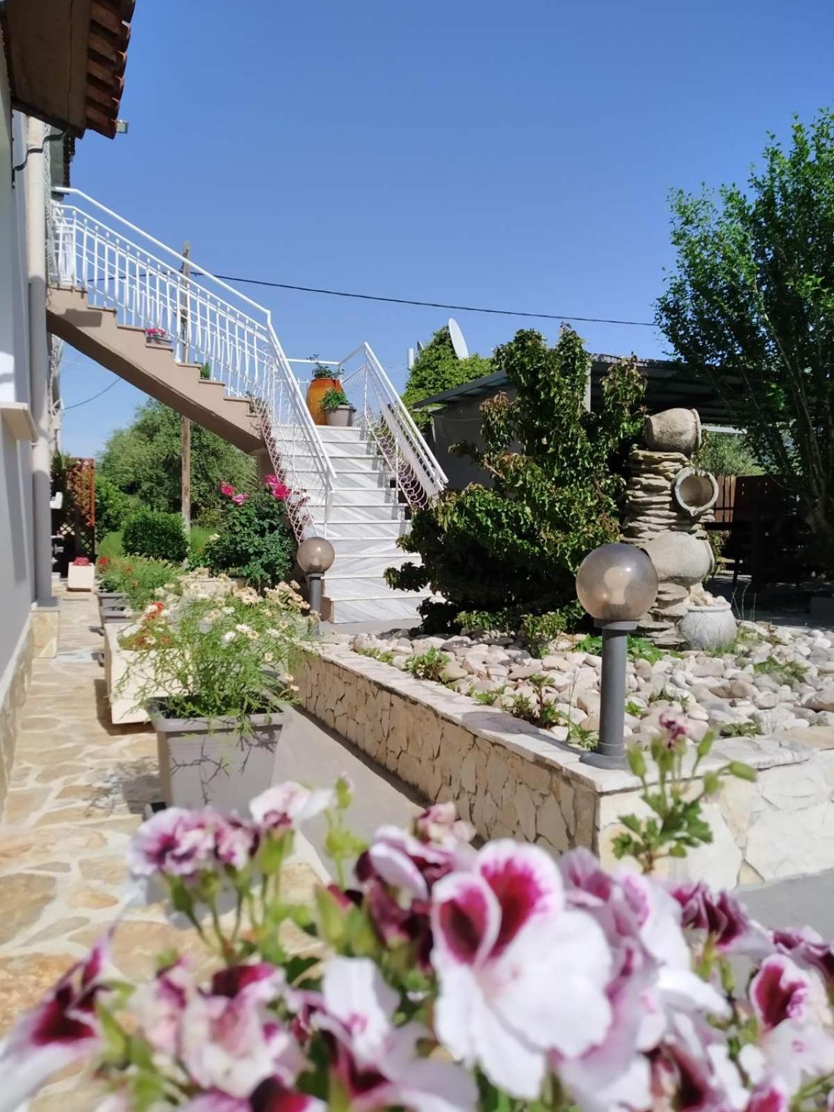 רודה Trousas Apartments מראה חיצוני תמונה